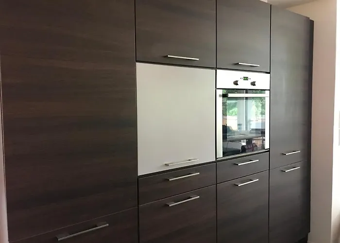 Appartement Grosse & Voll Ausgestattete Apartments, Studios, Doppelzimmer, Workspace, Parkplatz, Netflix, Prime & Schnelles Wifi In Ruhiger Lage Mit Garten Rudolstadt