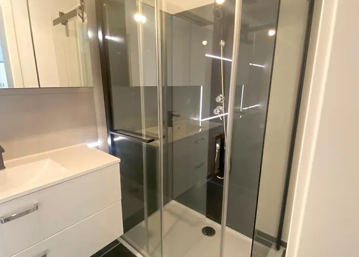 Grosse & Voll Ausgestattete Apartments, Studios, Doppelzimmer, Workspace, Parkplatz, Netflix, Prime & Schnelles Wifi In Ruhiger Lage Mit Garten * Rudolstadt